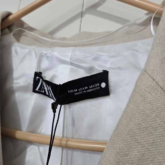 NWT Zara Women's Blazer Gathered Waist Jacket -Size M - Picture 3 of 8